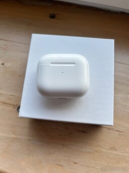 Apple airpods  3 - 2