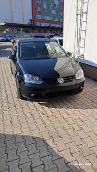 VW Golf 5 - 2