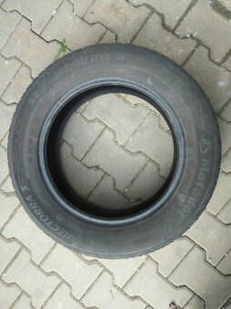 Predám letné pneu MATADOR 205/60 R 16. - 2