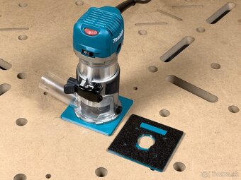 Štvorcová základňa 100x100 mm pre Makita RT0702C - 2