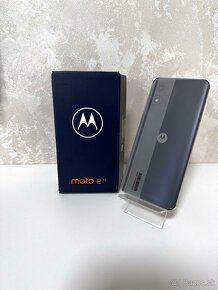 Motorola Moto e13 - 2
