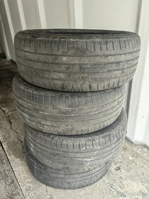 Hankook 215 /55 r17 - 2