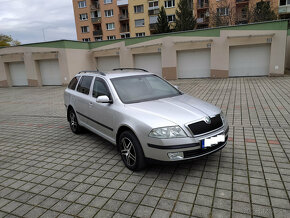 Škoda Octavia Combi 2 1,9 TDI 77kw 4x4 Elegance - 2