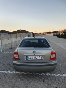 Škosa Octavia 1 AA Sedan - 2