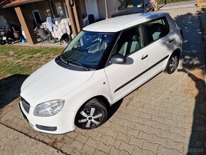 Škoda Fabia II 1.6 16V 105k Automat Ambiente (benzín) - 2