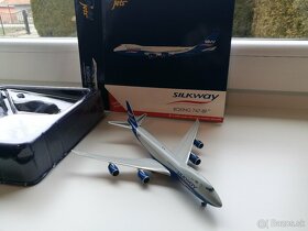 Model lietadla Boeing B747-8 8 silkway - 2