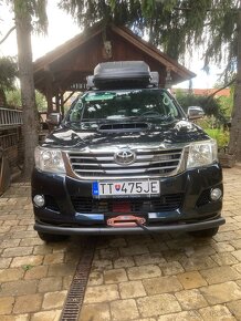 Predam Toyota Hilux v expedicnej úprave - 2