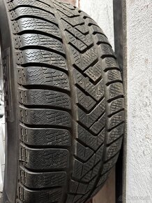 Bmw 7 f01 245/50 r18 6mm zimné - 2