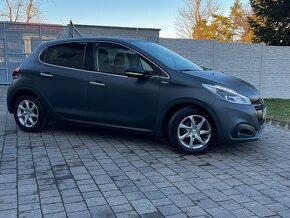 Peugeot 208 1.2 PureTech UrbanSoul, 60kW, 2015, 132 700km - 2