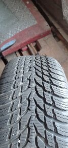 Predám 4ks  zimné pneumatiky Nokian Snowproof 205/50/R17 93V - 2