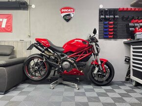 Ducati Monster 796 - 2