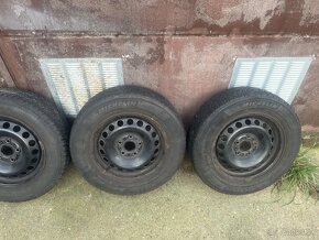 predám zimné pneumatiky 195/65 R15 s diskami 5x112 - 2