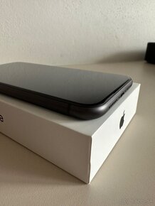 iPhone 11 64GB black - 2