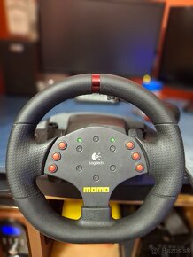 Logitech Momo volant - 2