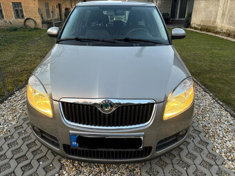 Škoda FABIA šedá metalíza 44 kw r. 2008 - 2