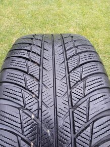 215/55 r17 zimné pneu.6 mm - 2