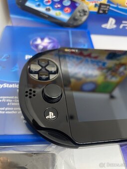 Sony PS VITA PCH-2016 - 2