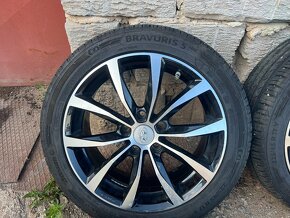 Hyundai  Alu.disky 5x114,3 s letními pneu.Barum 225/45 R17 Y - 2