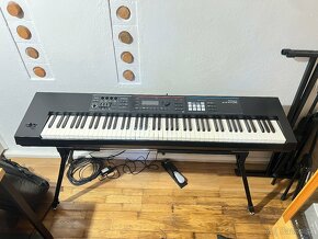 Roland juno DS 88 - 2