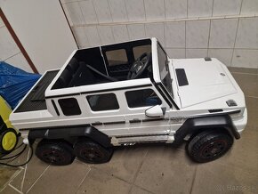 Elektricke auto mercedes 6x4 - 2