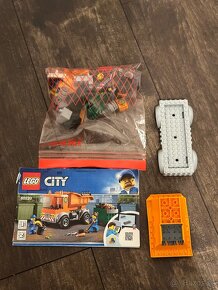 Predám stavebnicu LEGO 60220 Smetiarske auto - 2