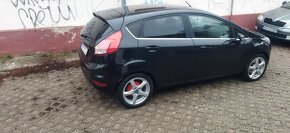 Ford fiesta - 2