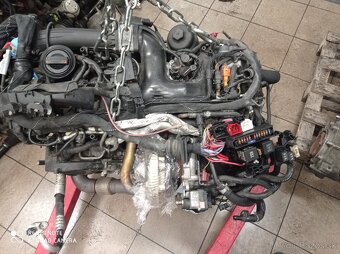 Motor 3,0tdi 180kw cduc 150kw clab  2,0tdi 105kw caga - 2