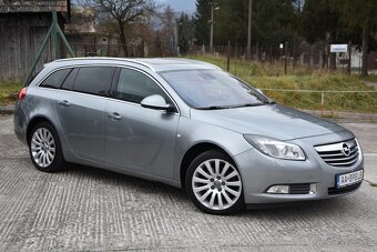 OPEL INSIGNIA 2,O TURBO BENZIN 4X4 - 2