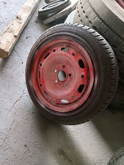 Ponukam dve kolesa 155/65 R14 Continentl 5x100 - 2