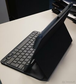 Logi Apple iPad 5th 6th Gen Slim Folio Keyboard - 2
