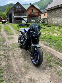 Yamaha MT09 - 2