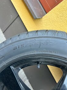 Elektrony 4x a pneu zimne 215/55 R17 - 2