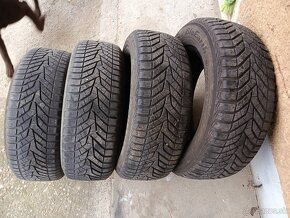 Zimne pneu 215/60 r16 - 2