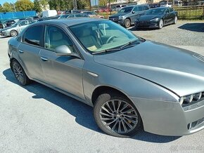 Rozpredam Alfa romeo 159 - 2