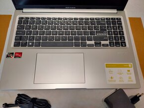 ASUS Vivobook 16 M1605Y - 2