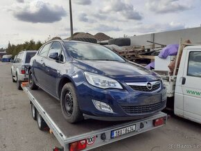 Opel Astra J, 1.4 16V, 74kw, 2011,117tkm, klima - 2