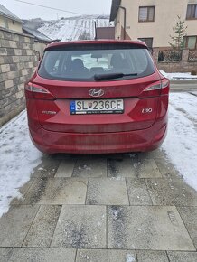 Hyundai i30 1.6 CRDI 16V - 2