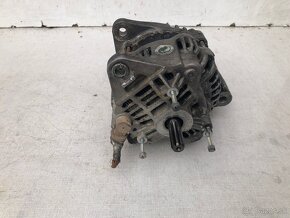 Hyundai Terracan 2.9 CRDI - Alternator - 2