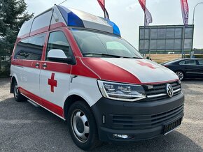 Volkswagen Transporter T6 - 2.0 TDI Sanitní vůz DSG - 2