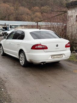 Rozpredam Skoda Superb 2 1.9 TDi 77kw . Kod motora : BXE  BK - 2