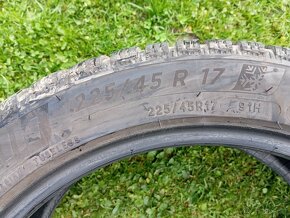 225/45R17 - 2