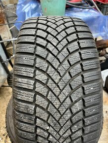 225/40r18 - 2