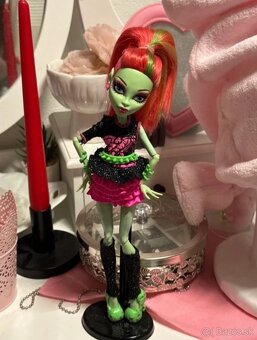 Monster High Venus Mcflytrap Ghoul’s Night Out - 2