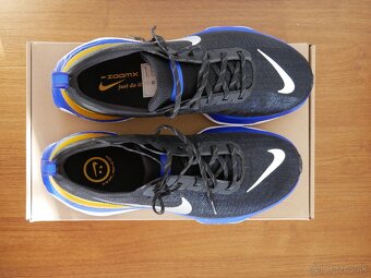 Nike Invincible Run 3 - 2