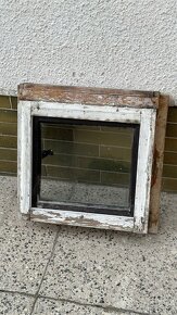 Futrované okno malé - 2