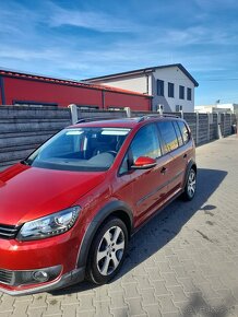 Volkswagen Touran cross. - 2