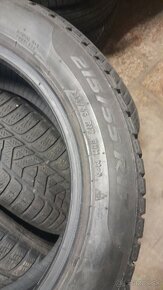 215/55R17 - 2