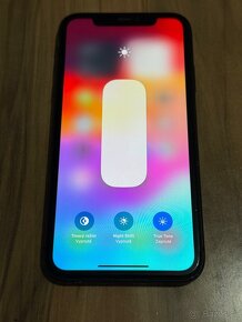 Predám Apple iPhone 11 64GB Známky používania. - 2