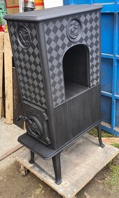 Liatinové kachle Jotul F 606 čierný lak - 2