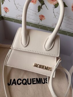 Jacquemus kabelka biela s dustbagom - 2